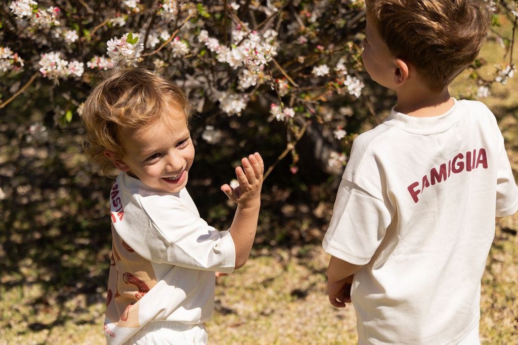 Famiglia Tee