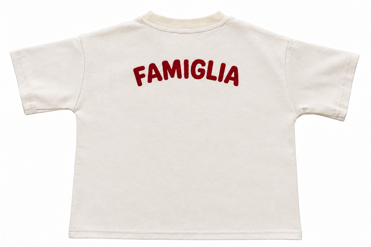 Famiglia tee back retouch